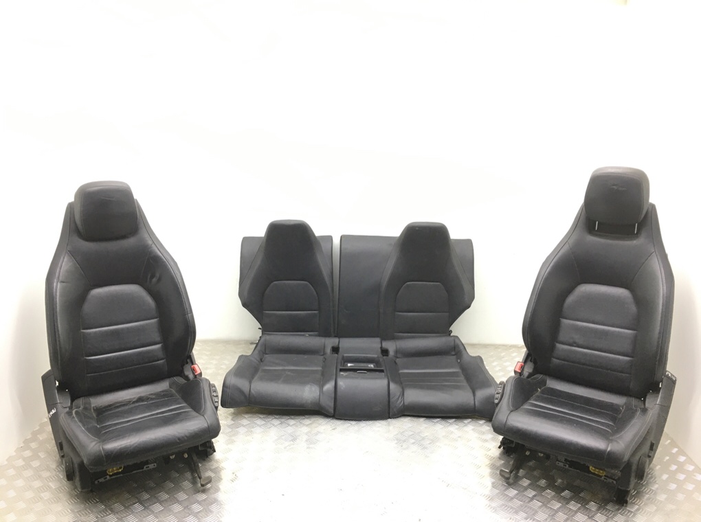 Салон (комплект сидений) для Mercedes E C207, 2013 г. 2.2 CDi дизель б/у