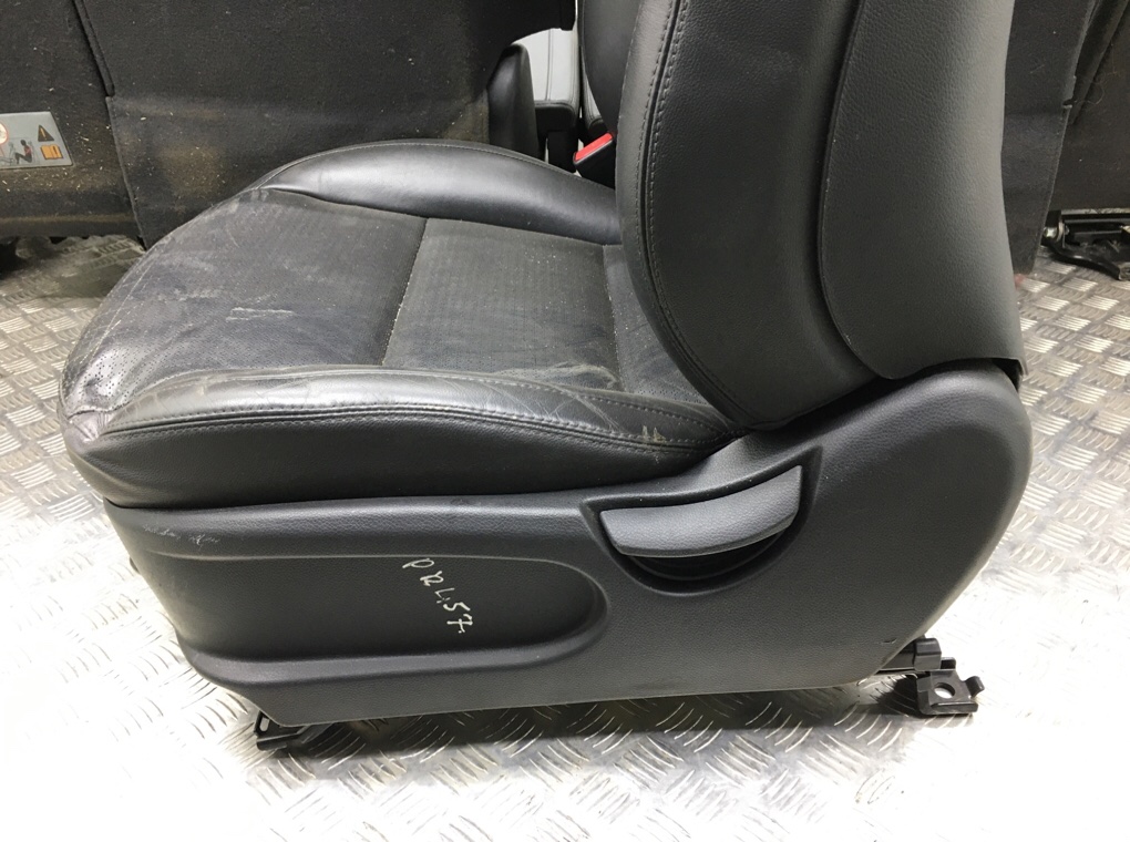 Салон (комплект сидений) для Hyundai Santa Fe, 2014 г. 2.2 CRDi дизель б/у — фото 12