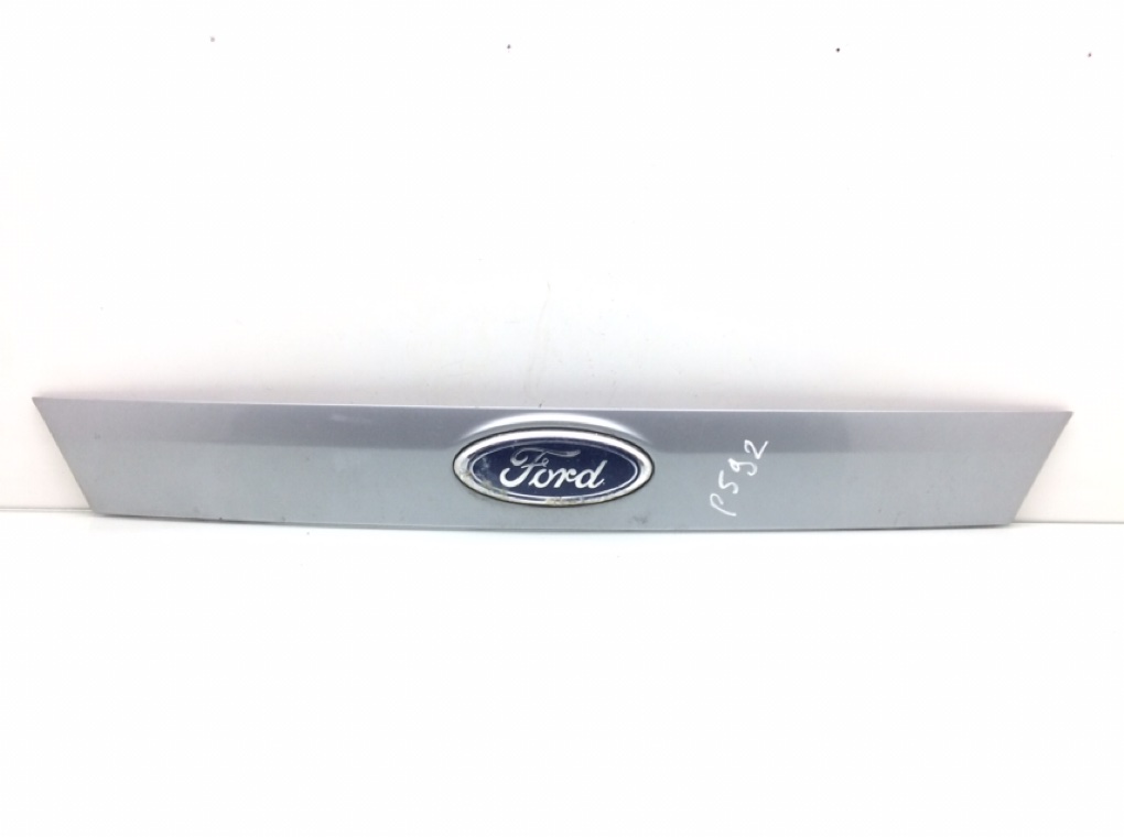 Накладка подсветки номера для Ford Mondeo, 2008 г. 2.0 TDCi дизель б/у