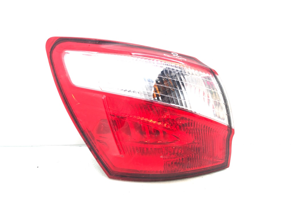 Фонарь задний левый для Nissan Qashqai, 2011 г. 1.5 DCi дизель б/у