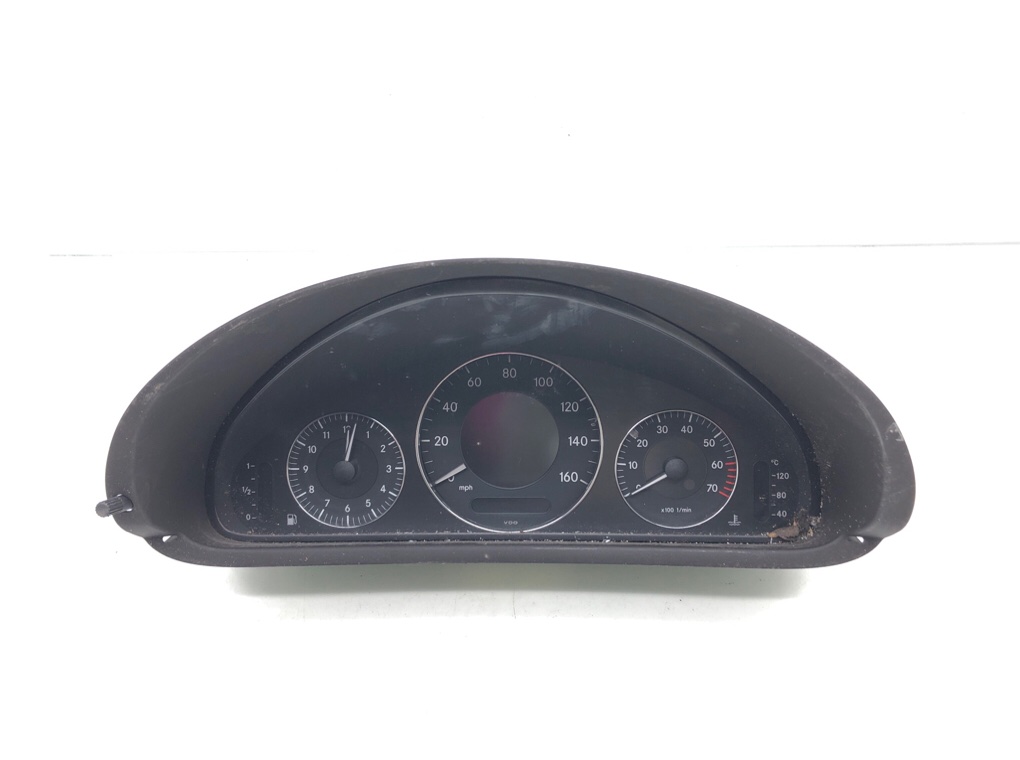 Щиток приборов (приборная панель) для Mercedes CLK W209, 2005 г. 1.8 i бензин б/у