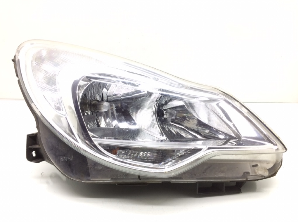 Фара правая для Opel Corsa, 2012 г. 1.2 i бензин б/у