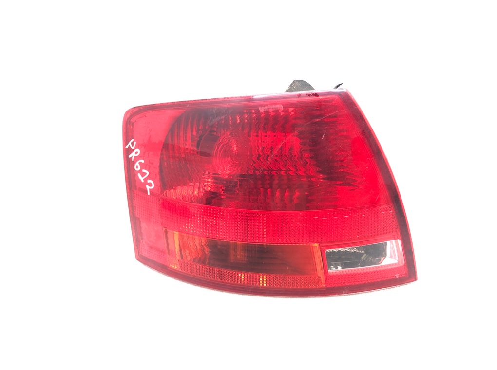 Фонарь задний левый для Audi A4, 2005 г. 2.0 TDi дизель б/у