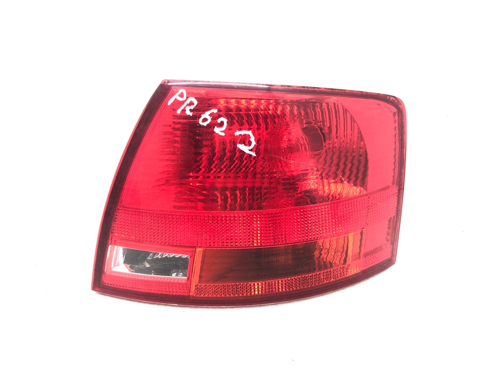 Фонарь задний правый для Audi A4, 2005 г. 2.0 TDi дизель б/у