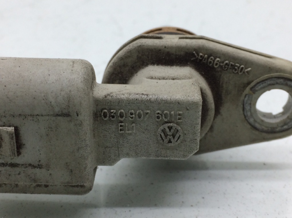 Датчик распредвала для Volkswagen Fox, 2007 г. 1.4 i бензин б/у — фото 6