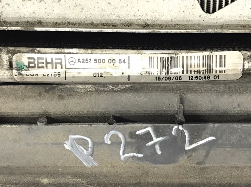 Радиатор (основной) для Mercedes R W251, 2006 г. 3.0 CDI дизель б/у — фото 7