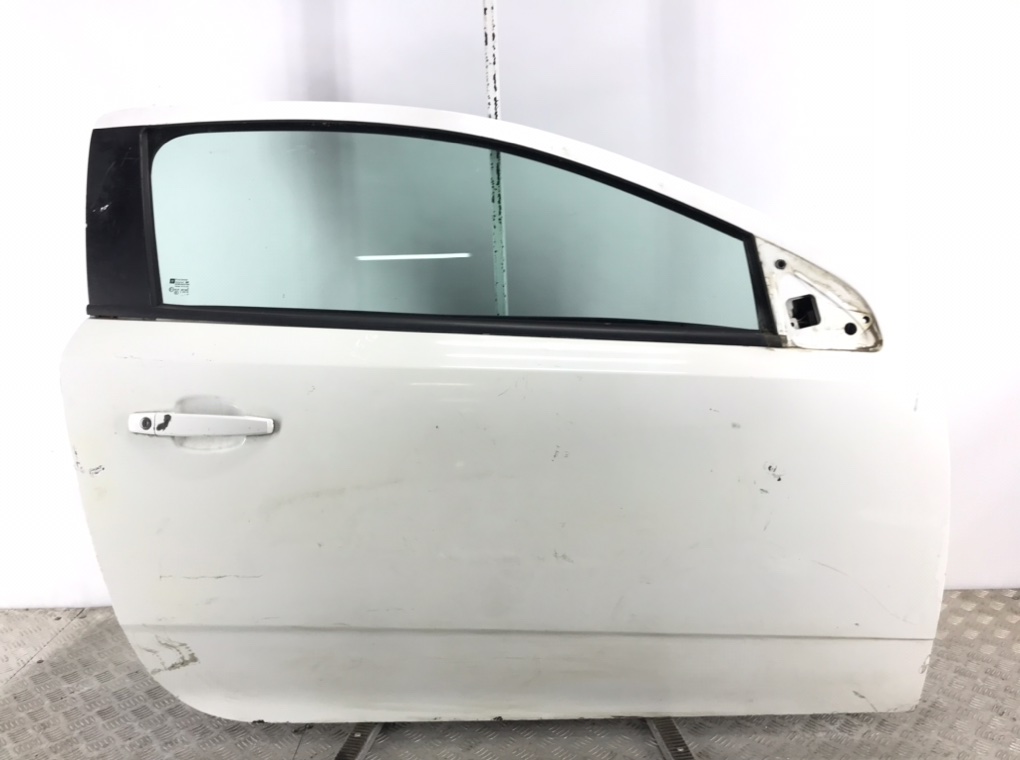 Дверь передняя правая для Opel Astra, 2010 г. 1.4 i бензин б/у
