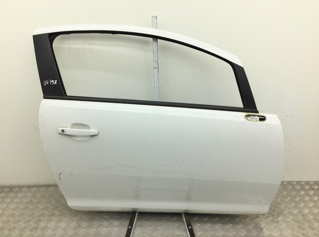 Дверь передняя правая для Opel Corsa, 2012 г. 1.2 i бензин б/у