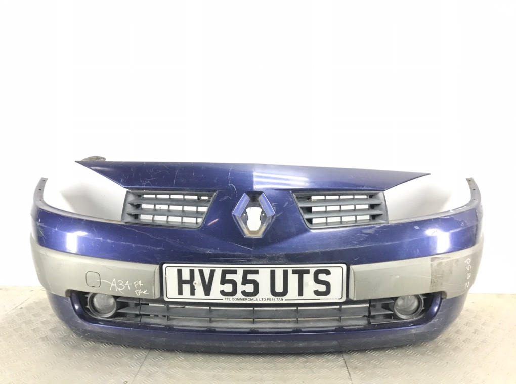 Бампер передний для Renault Megane, 2005 г. 1.6 i бензин б/у