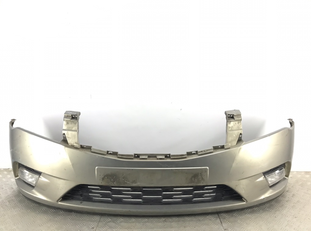 Бампер передний для Kia Ceed, 2011 г. 1.6 CRDi дизель б/у