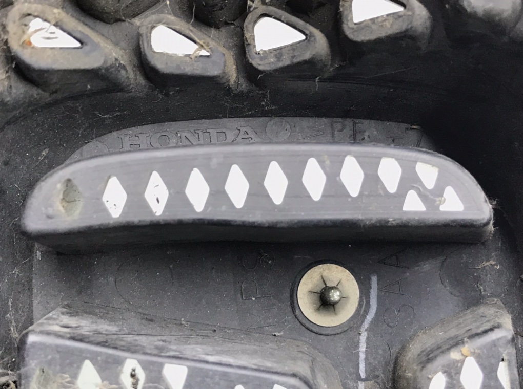 Решетка радиатора для Honda Jazz, 2005 г. 1.3 i бензин б/у — фото 5
