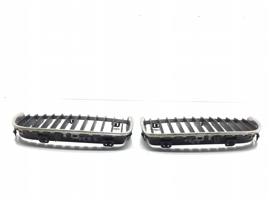 Решетка радиатора для BMW 3 E90/E91/E92/E93, 2005 г. 2.0 TD дизель б/у — фото 2
