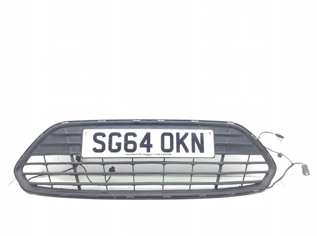 Заглушка (решетка) в бампер передний для Ford Mondeo, 2014 г. 1.6 TDCi дизель б/у