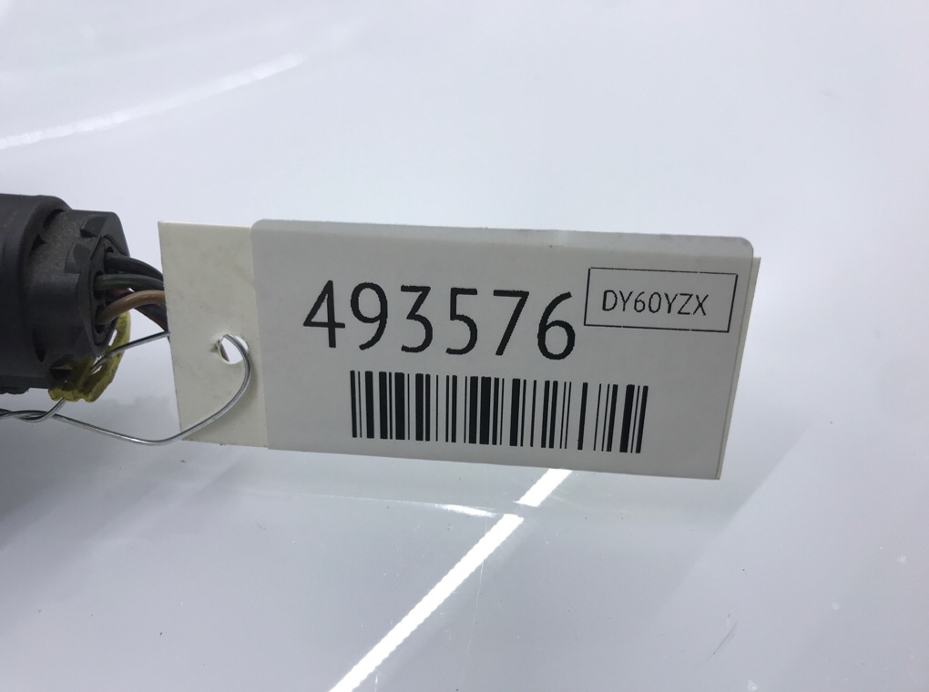 Расходомер воздуха для Opel Corsa, 2010 г. 1.4 i бензин б/у — фото 6