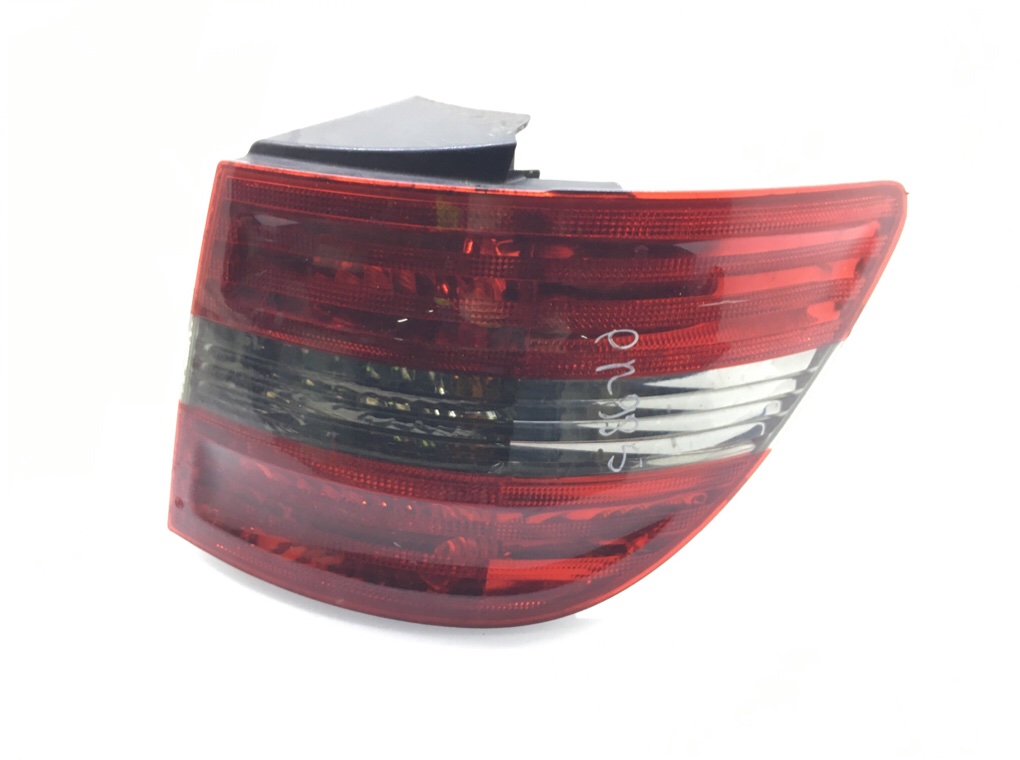 Фонарь задний правый для Mercedes B W245, 2010 г. 2.0 CDi дизель б/у