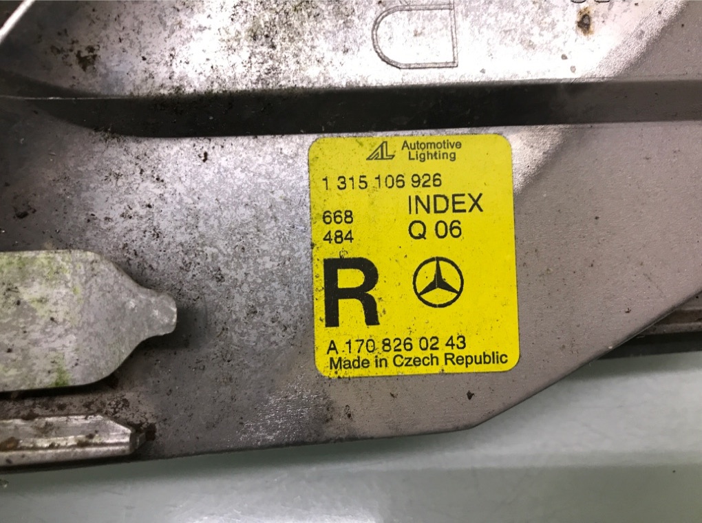 Поворотник правый для Mercedes SLK R170, 2001 г. 3.2 i бензин б/у — фото 5