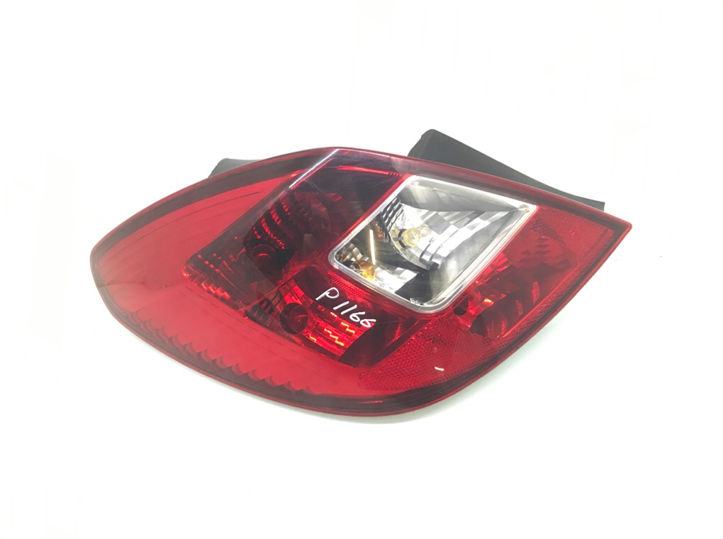 Фонарь задний левый для Opel Corsa, 2010 г. 1.3 CDTi дизель б/у