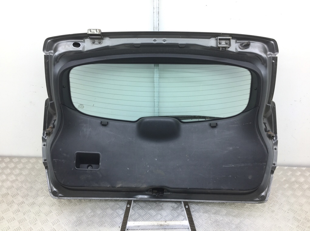 Крышка багажника для Nissan Qashqai, 2011 г. 1.6 i бензин б/у — фото 3