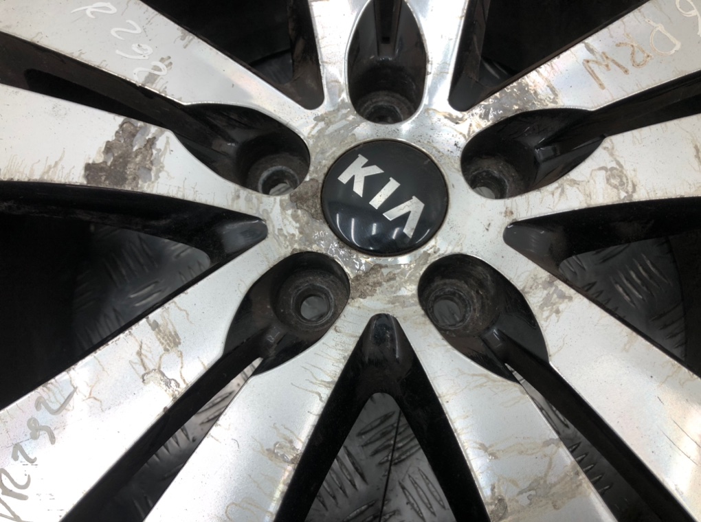 Диски литые R18 для Kia Sportage (7.0Jx18 5x114.3 ET40.5 DIA67.1) б/у — 4 шт. — фото 14