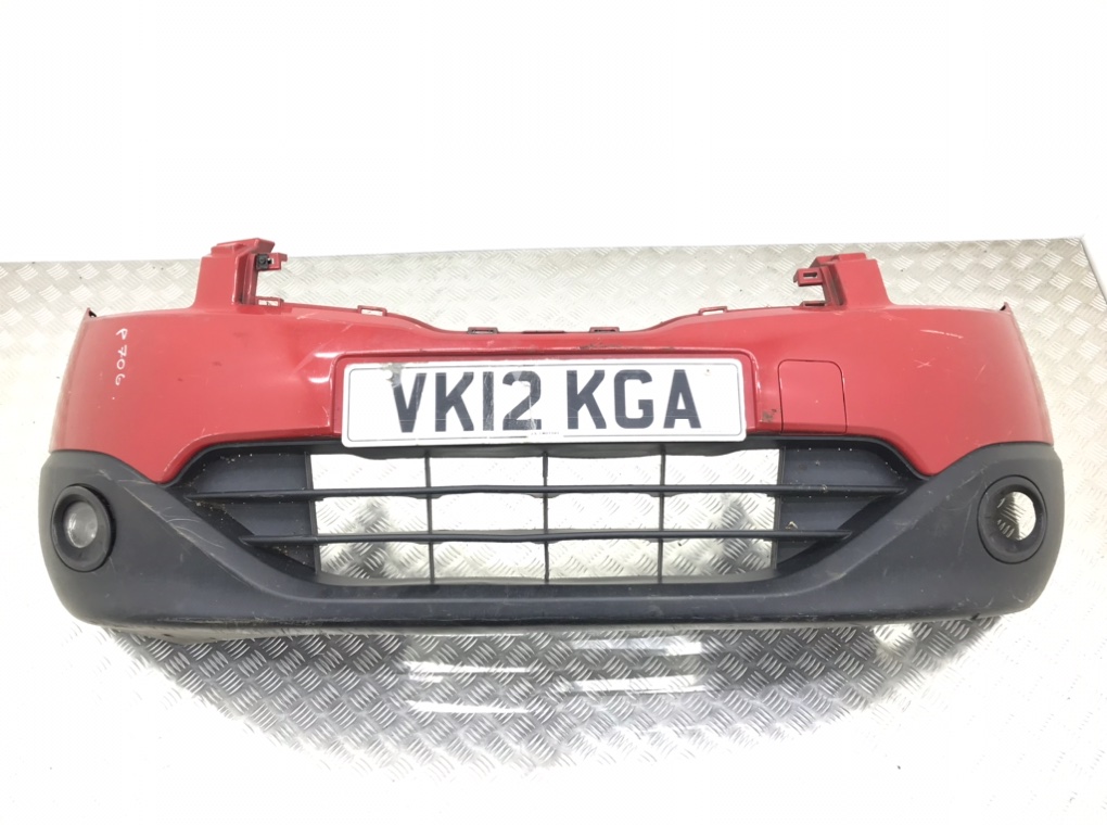 Бампер передний для Nissan Qashqai, 2012 г. 1.5 DCi дизель б/у