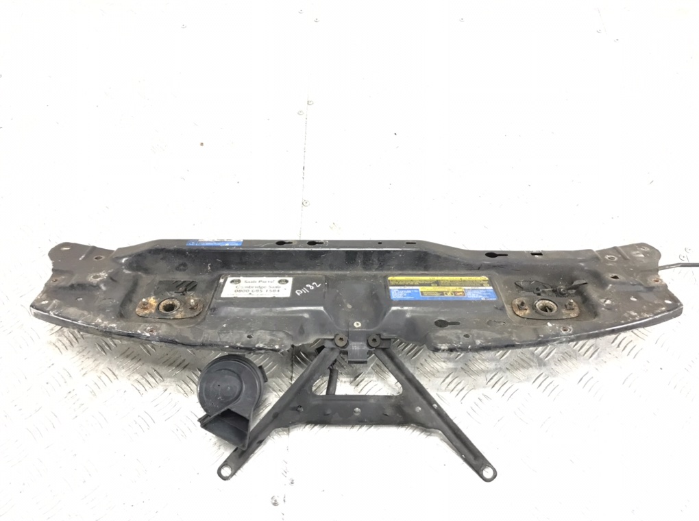 Планка под капот для Saab 9-3, 2008 г. 1.9 CDTi дизель б/у