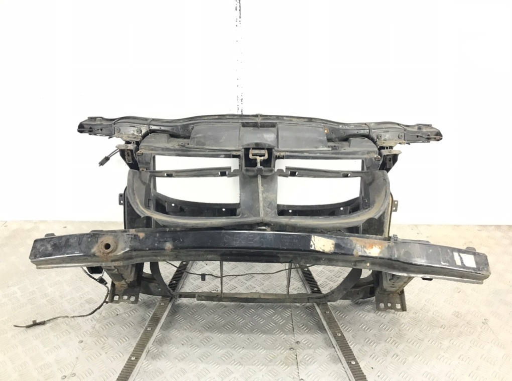Панель передняя (телевизор) для BMW 3 E90/E91/E92/E93, 2006 г. 2.0 TD дизель б/у