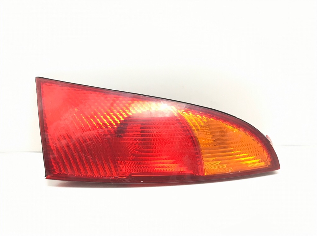 Фонарь задний правый для Ford Focus, 2003 г. 1.6 i бензин б/у