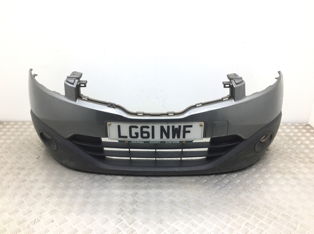 Бампер передний для Nissan Qashqai, 2011 г. 1.6 i бензин б/у