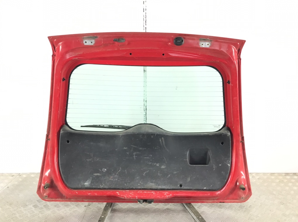 Крышка багажника для Ford Fiesta, 2005 г. 1.4 TDCi дизель б/у — фото 3