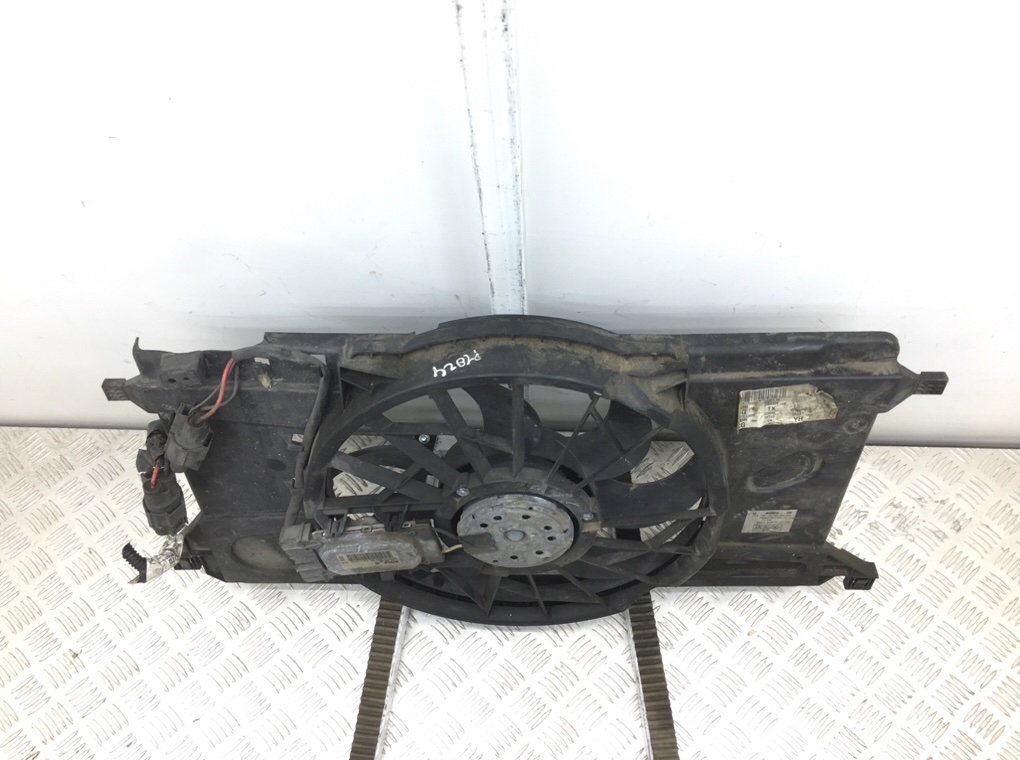 Вентилятор радиатора для Ford Focus, 2005 г. 2.0 TDCi дизель б/у — фото 2