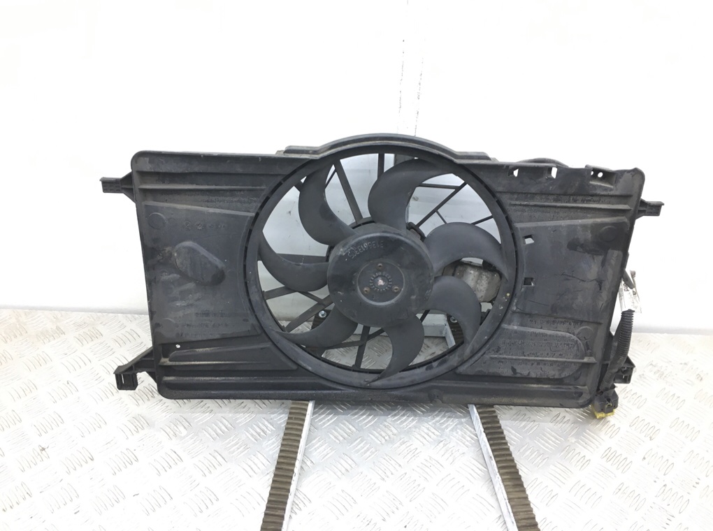 Вентилятор радиатора для Ford Focus, 2005 г. 2.0 TDCi дизель б/у — фото 5