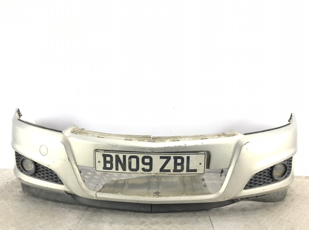 Бампер передний для Opel Astra, 2009 г. 1.7 CDTi дизель б/у