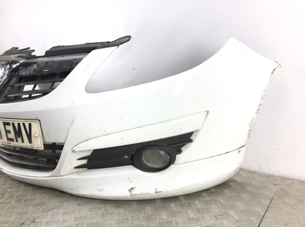 Бампер передний для Opel Corsa, 2009 г. 1.4 i бензин б/у — фото 3