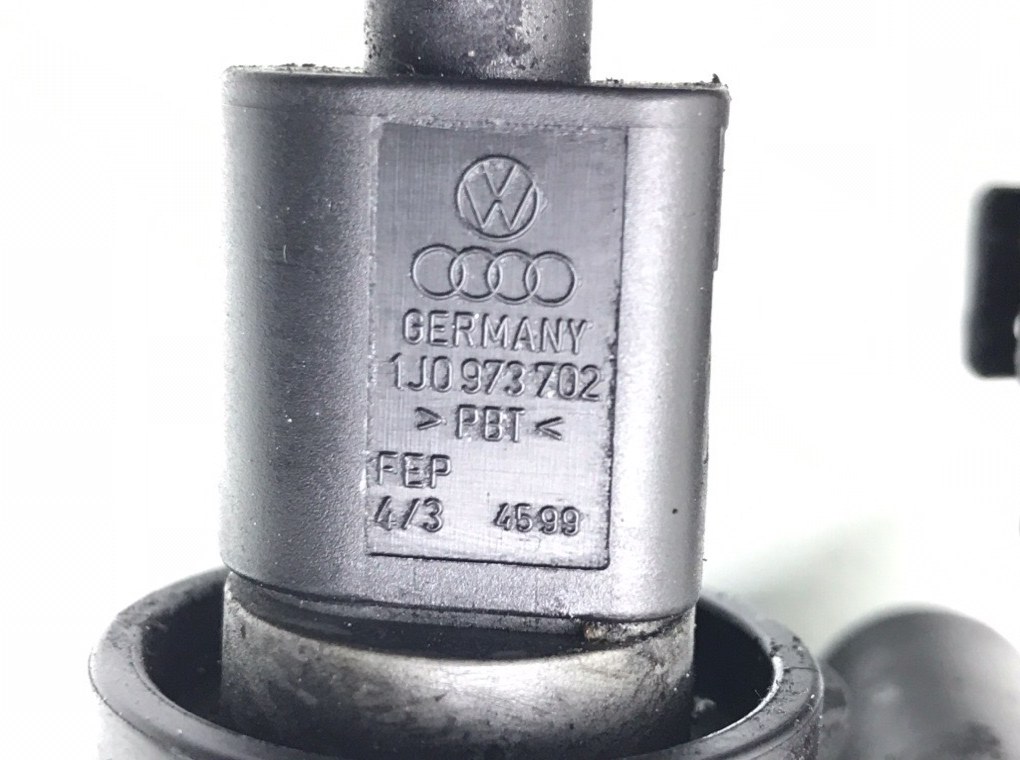 Корпус термостата для Volkswagen Passat, 2008 г. 2.0 TDi дизель б/у — фото 4