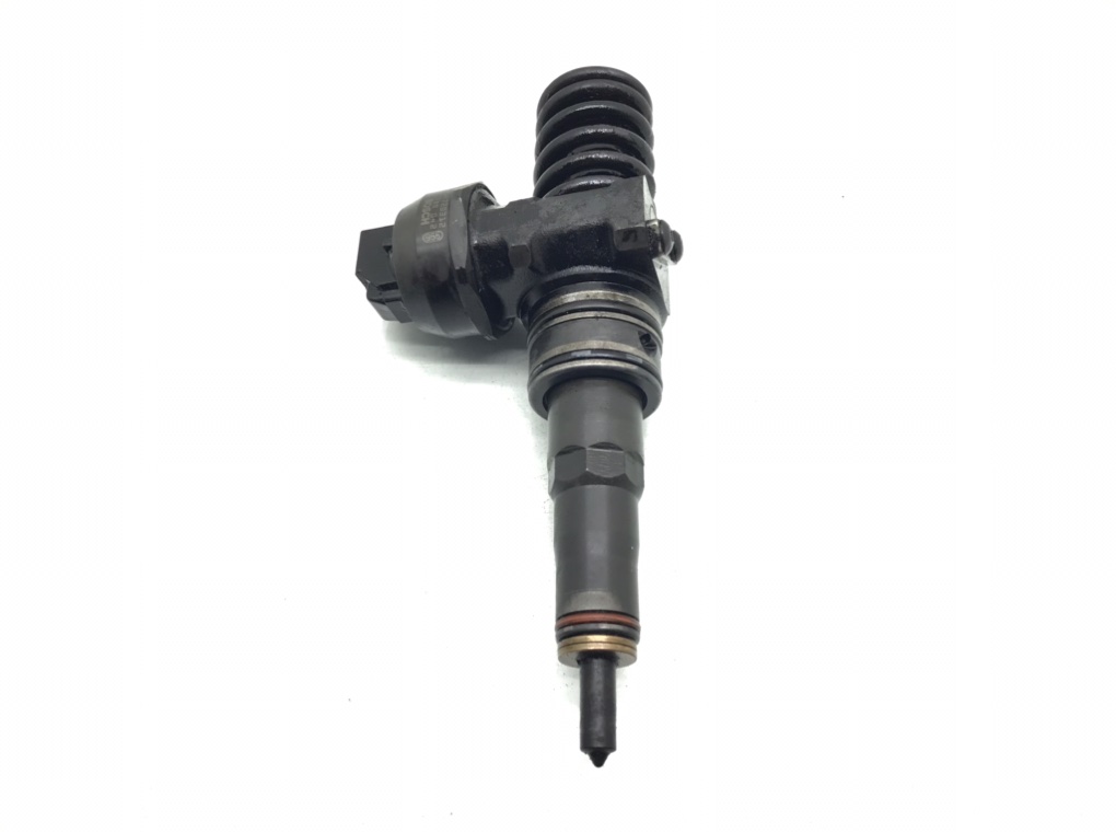 Форсунка для Volkswagen Passat, 2008 г. 2.0 TDi дизель б/у
