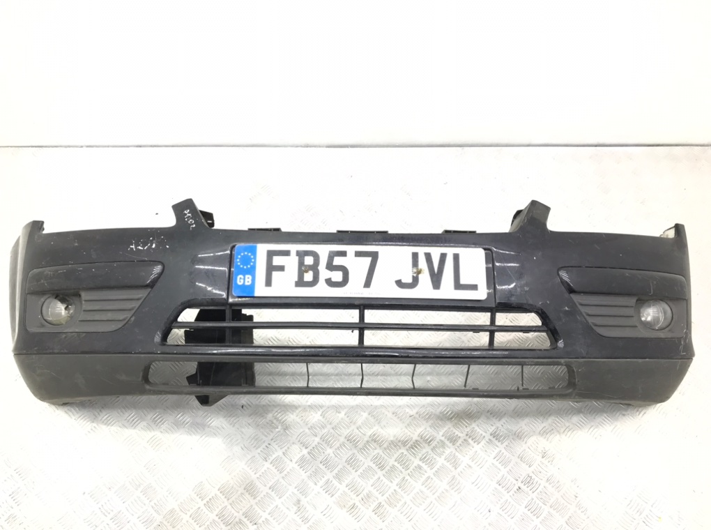 Бампер передний для Ford Focus, 2008 г. 1.8 TDCi дизель б/у