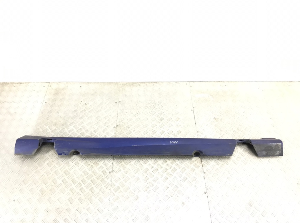 Накладка на порог для Ford Fiesta, 2010 г. 1.6 i бензин б/у