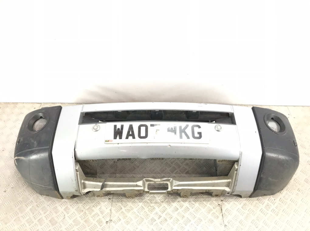 Бампер передний для Land Rover Discovery, 2007 г. 2.7 TD дизель б/у