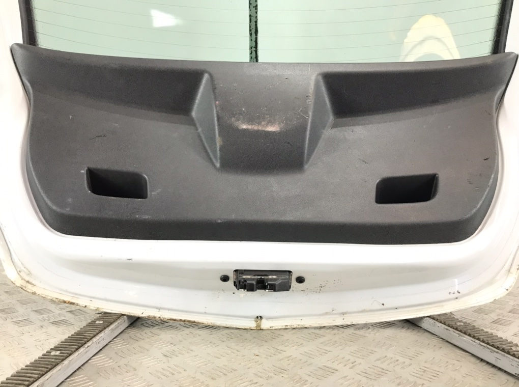 Крышка багажника для Opel Corsa, 2010 г. 1.4 i бензин б/у — фото 5