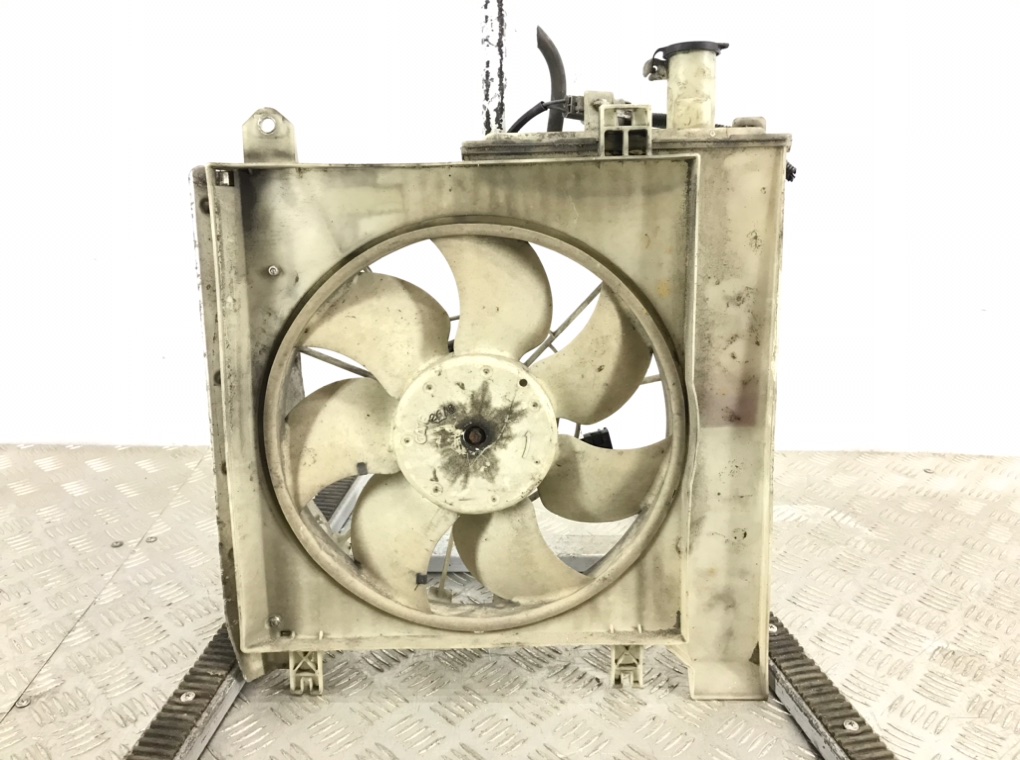 Вентилятор радиатора для Peugeot 107, 2006 г. 1.0 i бензин б/у — фото 4