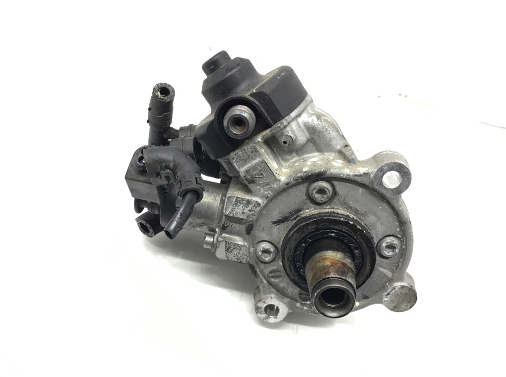 ТНВД для BMW 1 F20/F21, 2013 г. 2.0 TD дизель б/у