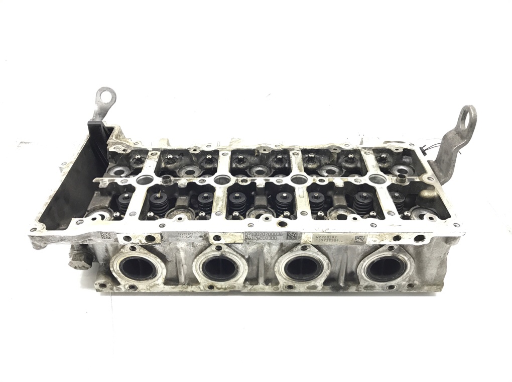 Головка блока цилиндров для BMW 1 F20/F21, 2013 г. 2.0 TD дизель б/у