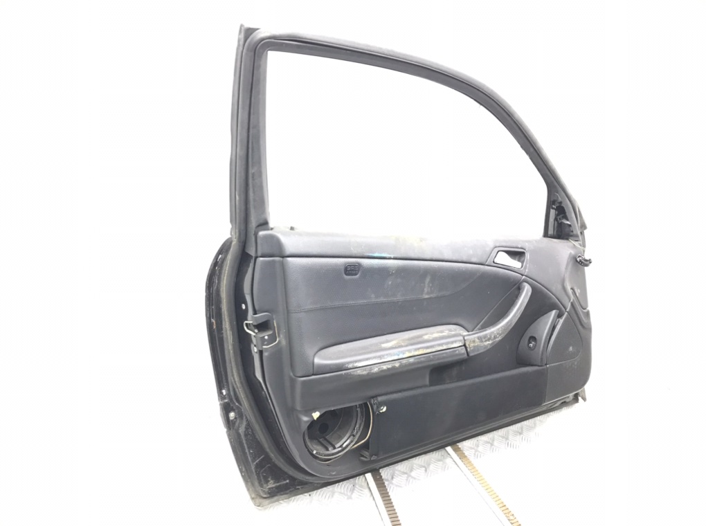Дверь передняя левая для Mercedes C W203, 2004 г. 1.8 i бензин б/у — фото 4