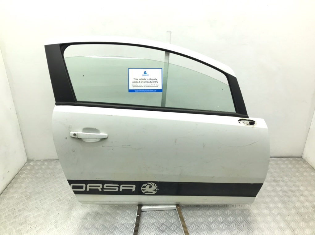 Дверь передняя правая для Opel Corsa, 2010 г. 1.2 i бензин б/у