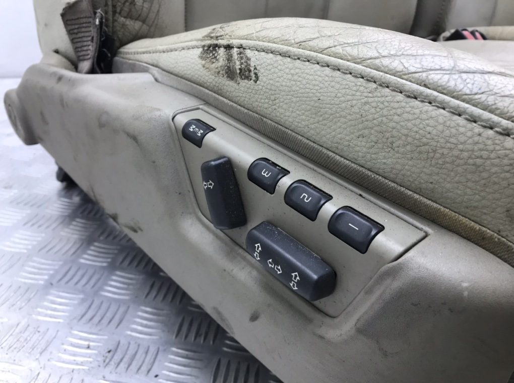 Салон (комплект сидений) для Volvo XC90, 2004 г. 2.4 D5 дизель б/у — фото 8