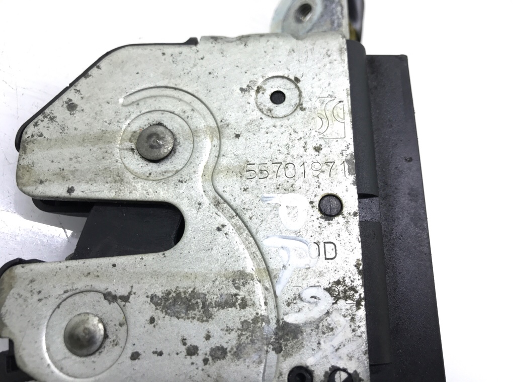 Замок багажника для Opel Corsa, 2010 г. 1.2 i бензин б/у — фото 5