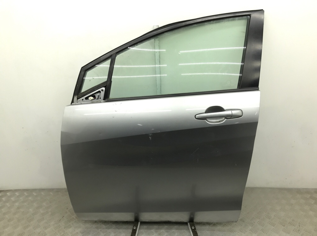 Дверь передняя левая для Mazda 5, 2011 г. 1.6 TD дизель б/у