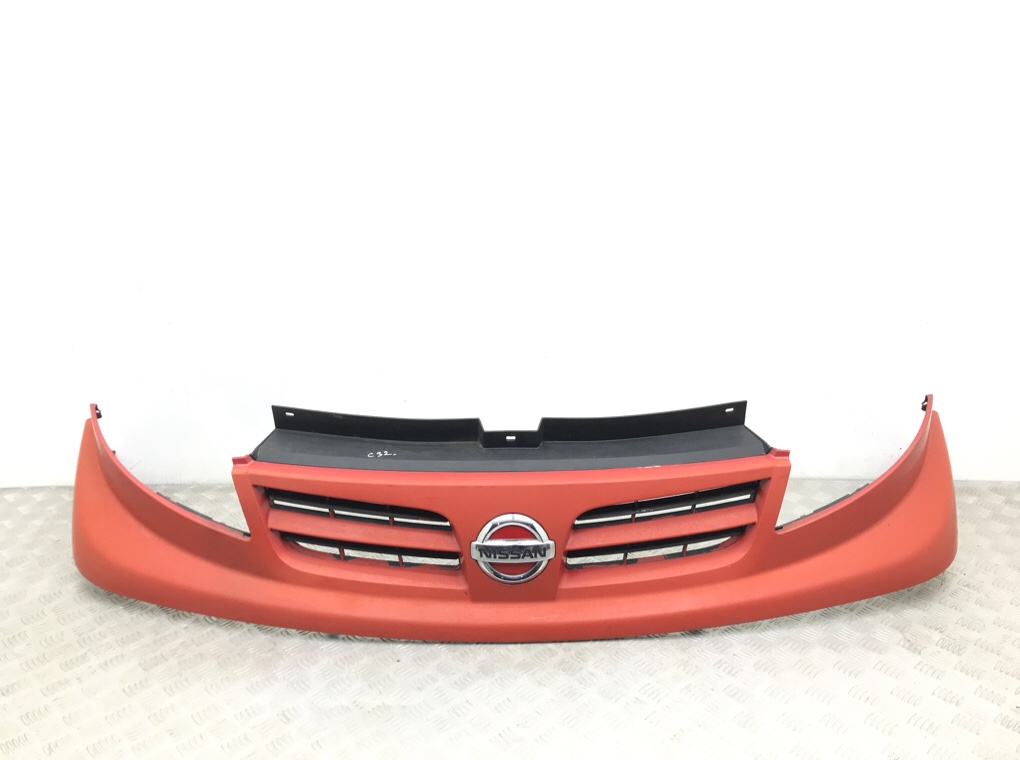 Решетка радиатора для Nissan Primastar, 2008 г. 2.0 DCi дизель б/у