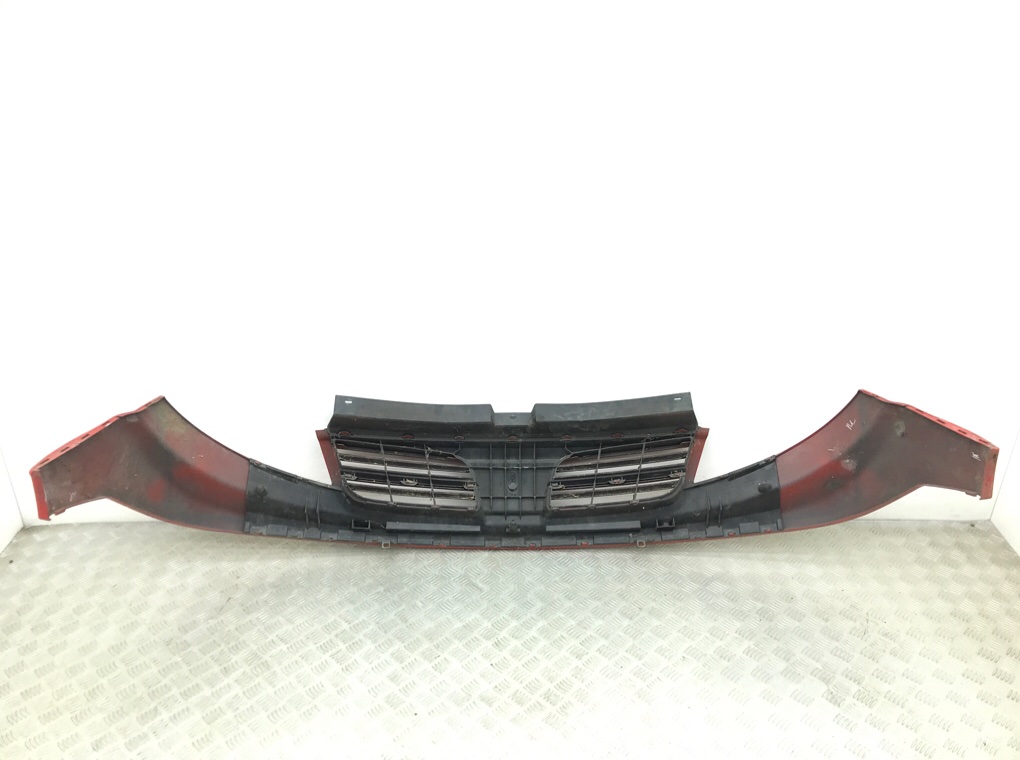 Решетка радиатора для Nissan Primastar, 2008 г. 2.0 DCi дизель б/у — фото 4