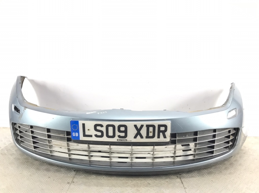 Бампер передний для Renault Laguna, 2009 г. 2.0 DCi дизель б/у